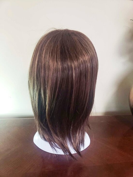 NORIKO JACKSON Modern Shag Wig w/ bangs added in the color Marble Brown EUC main image 6